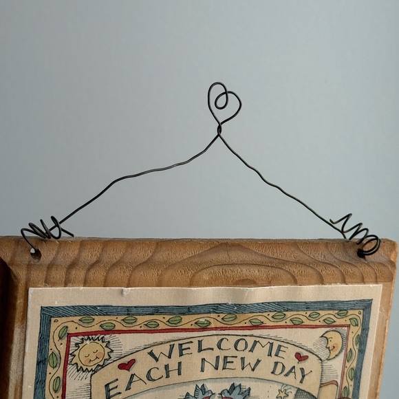 Vintage Hanging Wood Plaque Welcome Each New Day & Home Is Where The Heart Is - Picture 3 of 14
